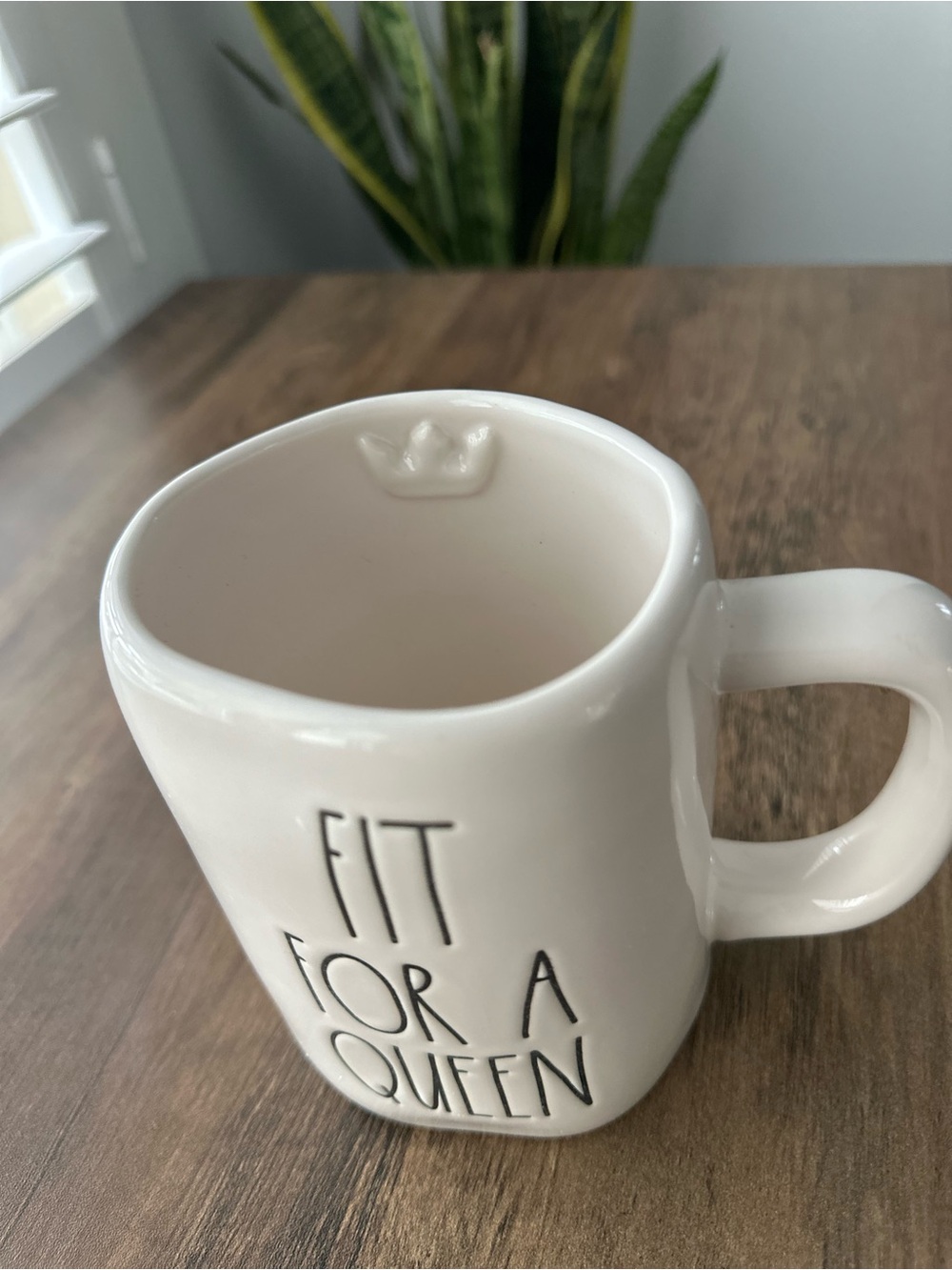 Rae Dunn “FIT FOR A QUEEN” Mug ☕👑 - Picture 2 of 5